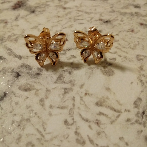Jewelry - Yellow gold filled earrings